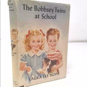 The Bobbsey Twins at School (Volume 4) by Laura Lee Hope