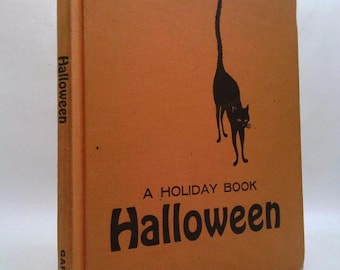 Halloween (A Holiday Book) by Lillie Patterson