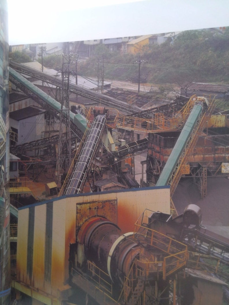 Lime Works (Japanese and English Edition) by Naoya Hatakeyama image 4