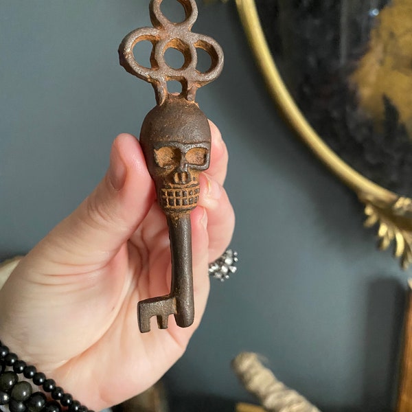 Skull Key | Altar Tool | Witch | Cast Iron | Ancestor | Spirit | Occult
