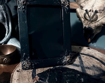 Black Skull With Gold Scrying Mirror