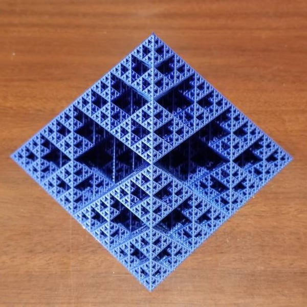 3D Printed Sierpinski Fractal Pyramid