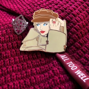 RED Version inspired cover pin