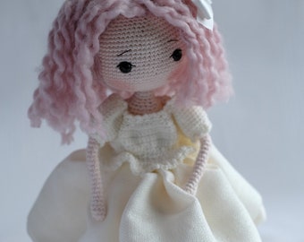 POUPÉE DE MARIÉE DÉCORATIVE Décoration de mariage au crochet faite à la main Amigurimi spécial pour bibliothèque Artiste écologique bébé Cadeau pour adulte et enfants