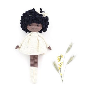 Cape Town BLACK WOMAN CROCHET Doll. Miniature human. Mother's Day gift for adult. Decoration object / Game material for Natural and safe toy