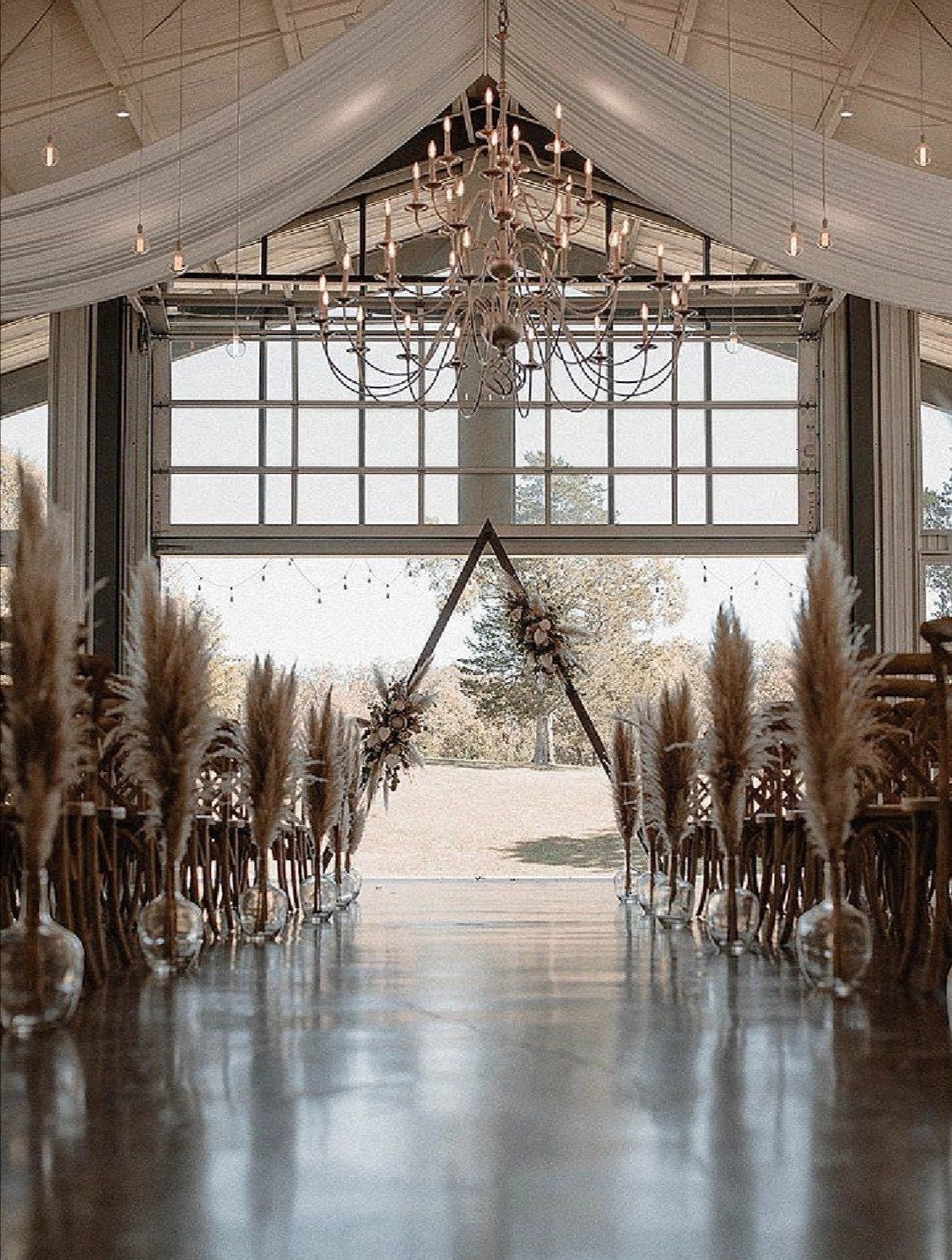 boho chic wedding decor