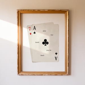 Stampa artistica da parete con carte da gioco retrò, poster "Play The Hand You're Dealt", stampa di carte da gioco vintage, stampa di carte "Asso di cuori", arte murale alla moda