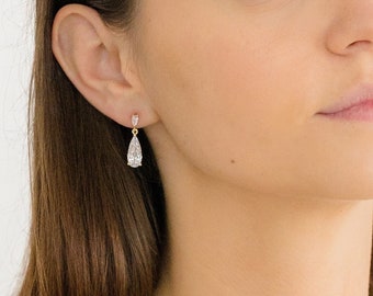 LAVIA Crystal Bridal Drop Earrings • Crystals Wedding Earrings • Wedding Luxury Earrings • Sparkle Bridal Earrings • Bridal Earrings