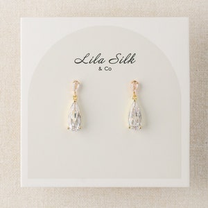 LAVIA Crystal Bridal Drop Earrings • Crystals Wedding Earrings • Wedding Luxury Earrings • Sparkle Bridal Earrings • Bridal Earrings