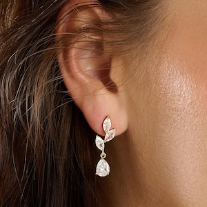 Delicati orecchini pendenti da sposa con diamanti • Orecchini con diamanti Marquise • Eleganti orecchini pendenti a foglia • Gioielli da sposa perfetti • Regalo per damigelle d'onore