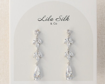 HEDER • Bridal Drop Earrings • Crystals Wedding Earrings • Wedding Luxury Earrings • Sparkle Bridal Earrings • Bridal Earrings