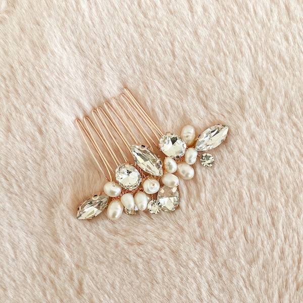 LAUREA | Bridal Hair Comb | Crystal Hair Comb |  Freshwater Pearl Bridal Hair Comb | Rose Gold Wedding Headpiece | Vintage Wedding Hair Comb