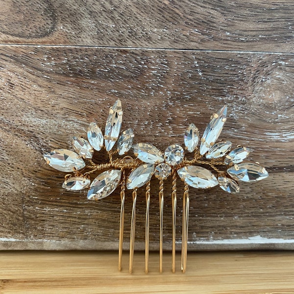 LOANA | Bridal Hair Comb | Crystal Hair Comb | Gold Bridal Hair Comb | Rhinestone Hair Comb | Wedding Headpiece | Vintage Wedding Hair Comb