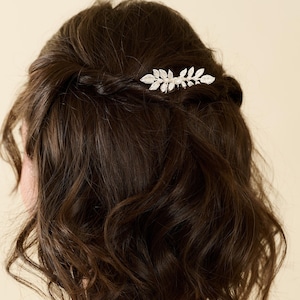 Natural Pearl Bridal Hair Comb | Silver Leaf Wedding Headpiece | Wedding Hair Comb for Bride | Bridal Gift for Her