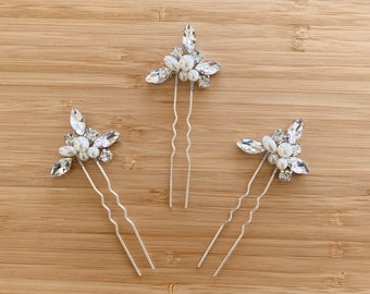 CAYLIE | Dainty Bridal Hair Pins | Leaf Bridal Hair Pins | Silver Headpiece | Pearl Bridal Hair Pins | Floral Hair Piece