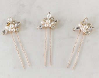 CAYLIE | Dainty Bridal Hair Pins | Leaf Bridal Hair Pins |  Gold Headpiece | Pearl Bridal Hair Pins | Floral Hair Piece