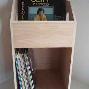 The Stack 12” Vinyl storage unit (Oak Venner)