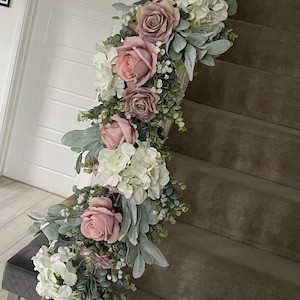Wedding thick hand tied 6ft garland can made in any size or any colours we have plenty of beautiful roses choice.