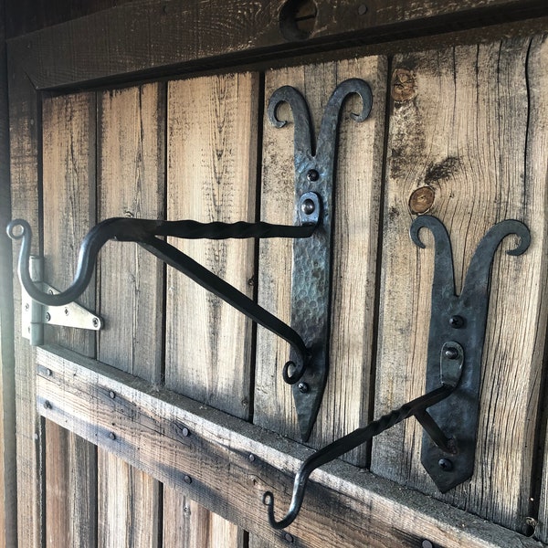 Hand Forged Twisted Wall Hook with Ram Horn Design