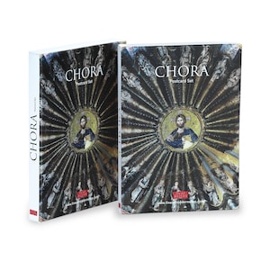 Set di cartoline Chora, un set in scatola in edizione limitata appositamente curato, composto da 20 cartoline, presentate in una scatola rifinita a mano da Elegant Press
