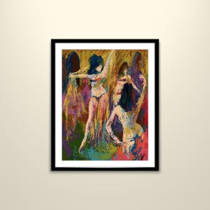 Puede incluir: Impresión artística abstracta enmarcada en negro, que representa figuras en un estilo vibrante y expresivo. La obra utiliza una paleta de azules, rosas y amarillos para representar las figuras en movimiento, creando una composición dinámica.