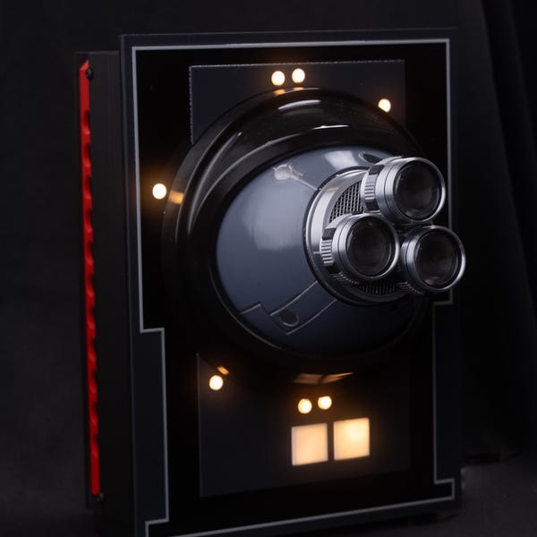 スター・ウォーズにインスパイアされた、アンドールシリーズの音声起動式パネルドロイド