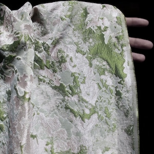 Tejido jacquard de poliéster verde musgo: material de diseño texturizado
