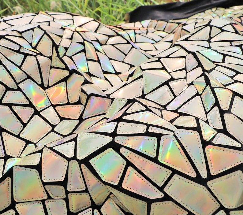 Spegelfärgat silverpaljetttyg: 2-vägs stretchigt broderi med glitter, geometrisk metallic bild 2