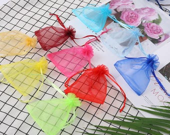 100 Stück bunte, große Organza-Geschenktüten für Hochzeitsschmuck in allen Größen (5 x 7 cm, 7 x 9 cm)