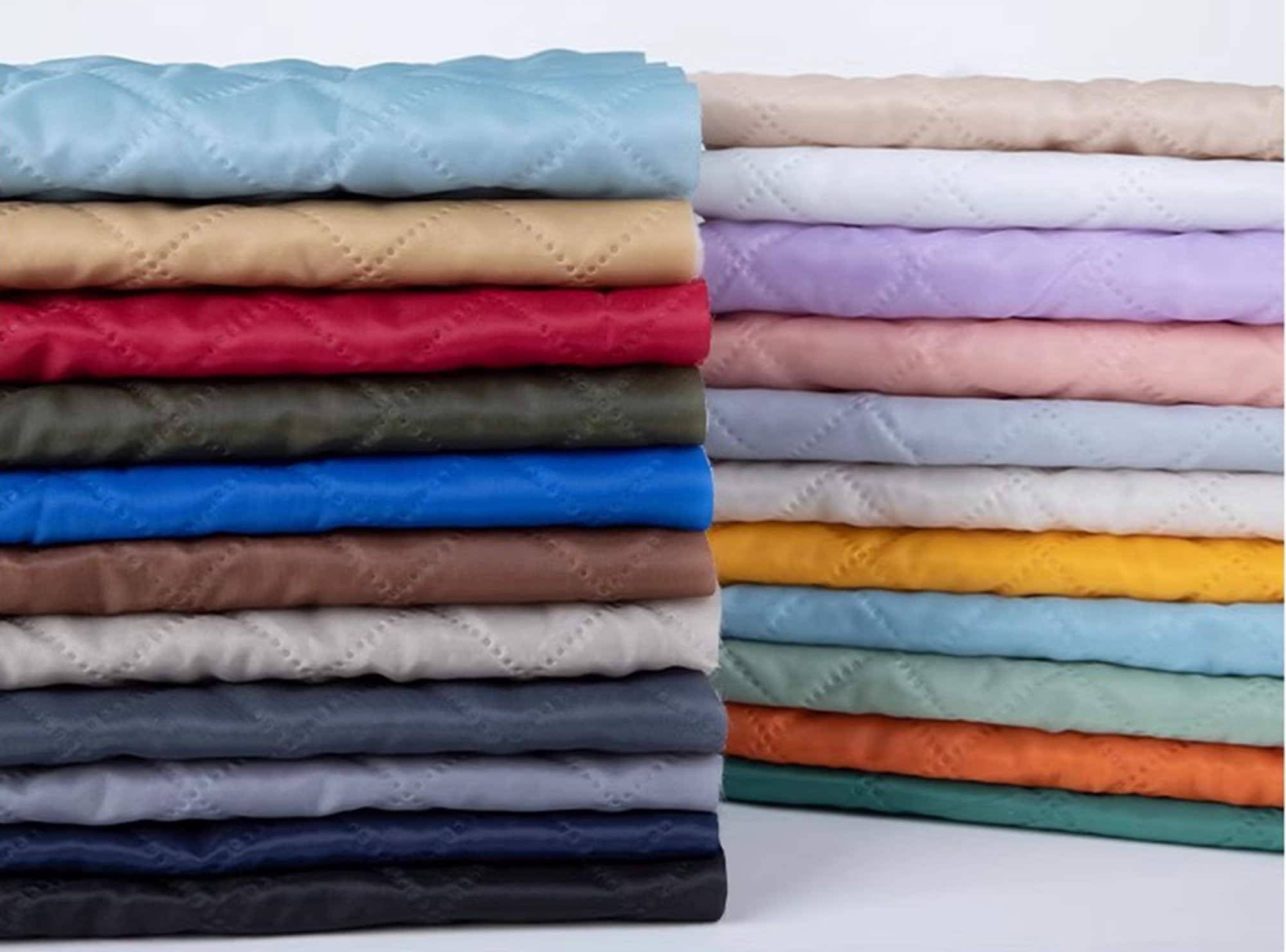 Quilted Cotton Lining Fabric: Thick Winter DIY Material (Half Yard, 59" Wide)