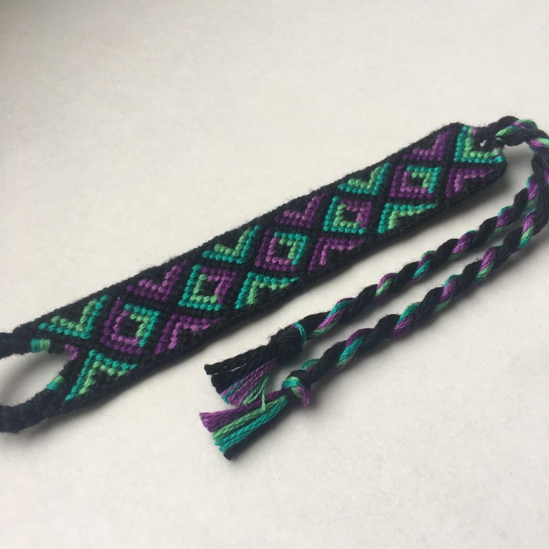 Purple and green diamond shaped unisex friendship bracelet