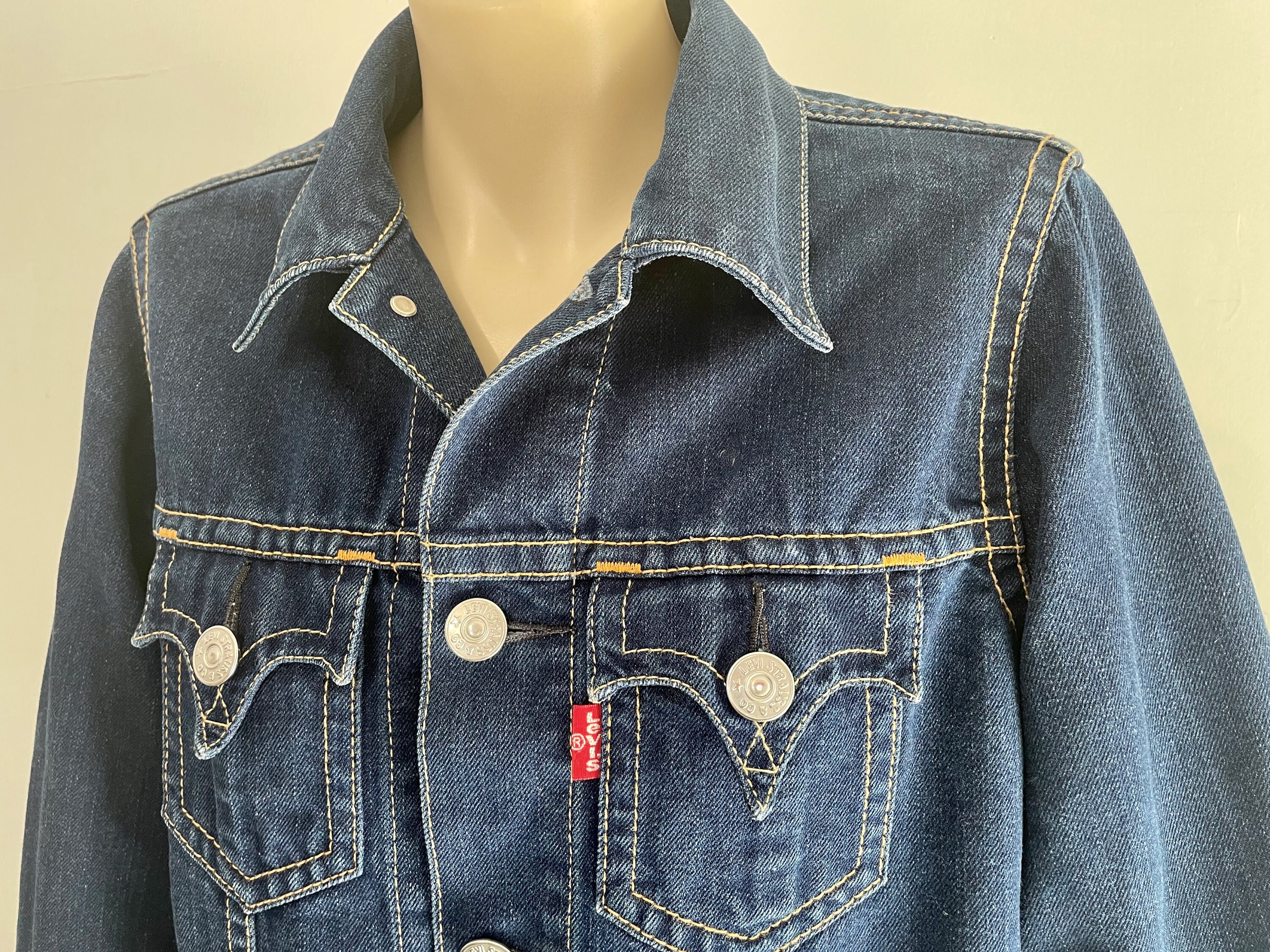 Vintage Levis Blue Denim Jacket 'type Iconic' Sz L -