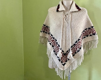 1970's Vintage Handmade Woollen Knit Poncho with Collar - One Size - OOAK