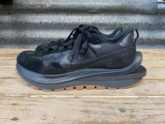 nike sacai mens shoes