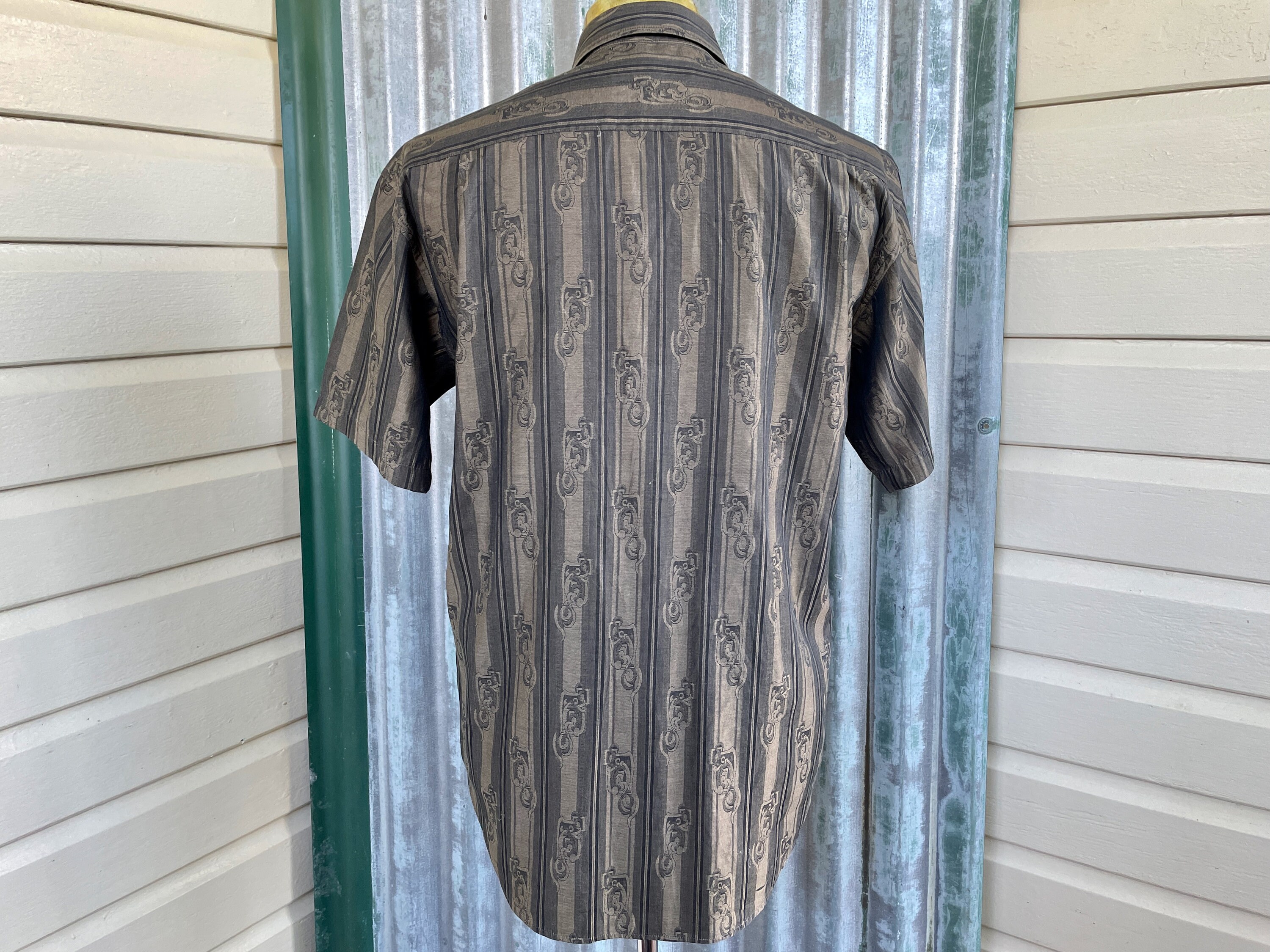 80s yves saint lauren シャツ YVES SAINT LAURENT Vintage 1980s Men's Blue Striped Shirt - Etsy
