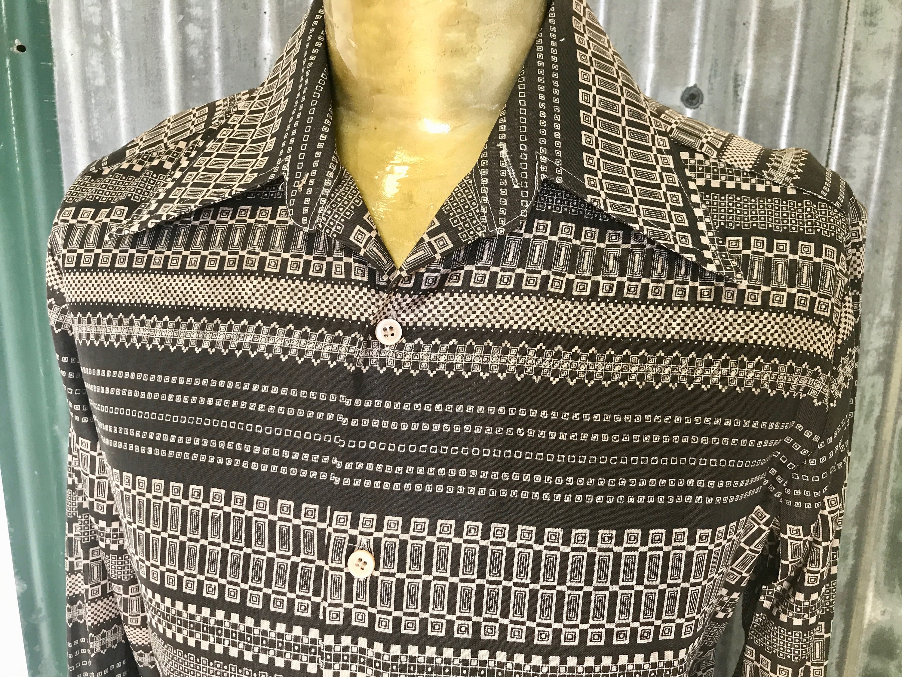 Vintage Deadstock 1970's Cotton L/S Shirt Creme & Brown Sz M