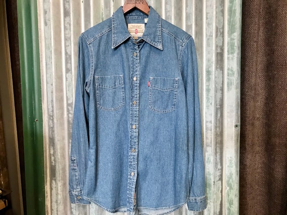 stum ø milits Women's Vintage Red Tab Levi's L/S Shirt Denim Blue Sz - Etsy