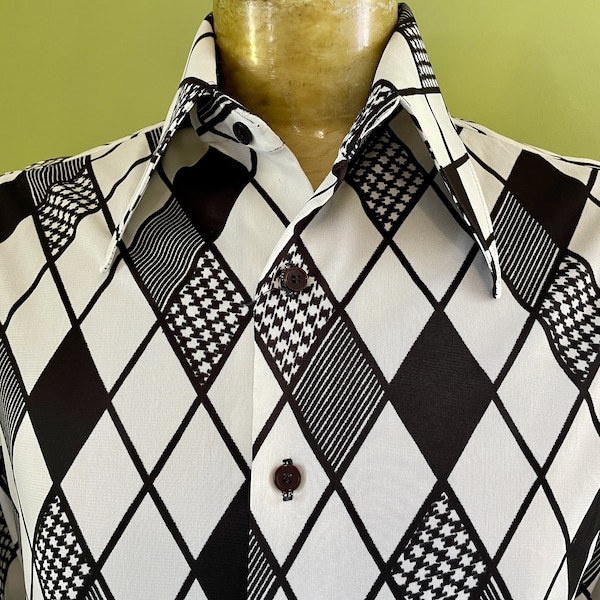 1970s Classic Vintage L/S Shirt Black White Geometric Design Sz M - OOAK