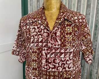 1990's Vintage Tommy Bahama Silk Hawaiian S/S Shirt Pale