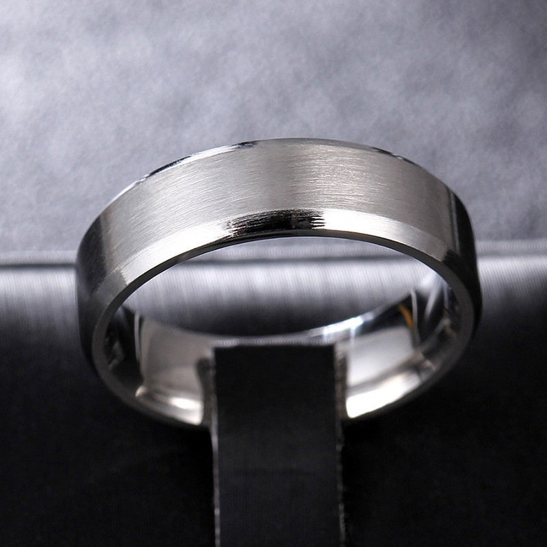 Anillos de promesa personalizados para él y ella, banda de anillo de acero inoxidable con grabado personalizado, joyería grabada personalizada imagen 3
