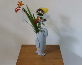 Penguin Vase - Ships from UK