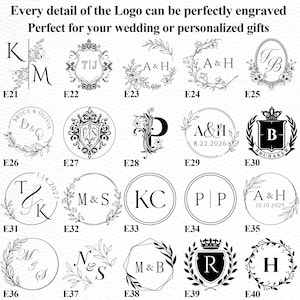 Puede incluir: Una colección de diseños de logotipos grabados, perfectos para bodas o regalos personalizados. Los logotipos presentan iniciales, nombres y fechas, rodeados de coronas florales y elementos decorativos. El texto dice: "Every detail of the Logo can be perfectly engraved."