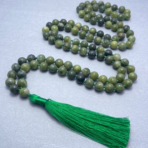 Green Jade Mala Beads Necklace-108 Mala Prayer Knotted Necklace-Energy Protection Balance Necklace-Healing Meditation Tassel Necklace Gift