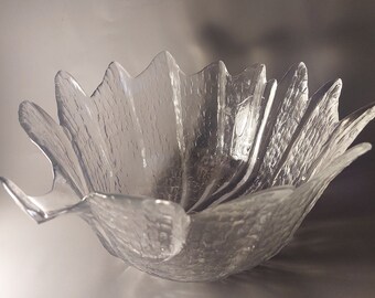 Orrefors Vintage Large EDEN Glass Bowl Designed by Lars Hellsten; Leaf Shaped Serving Glass Bowl; Sweden Glass W9.25&#39;&#39;(23.5cm)xH5&#39;&#39;(12.7cm)