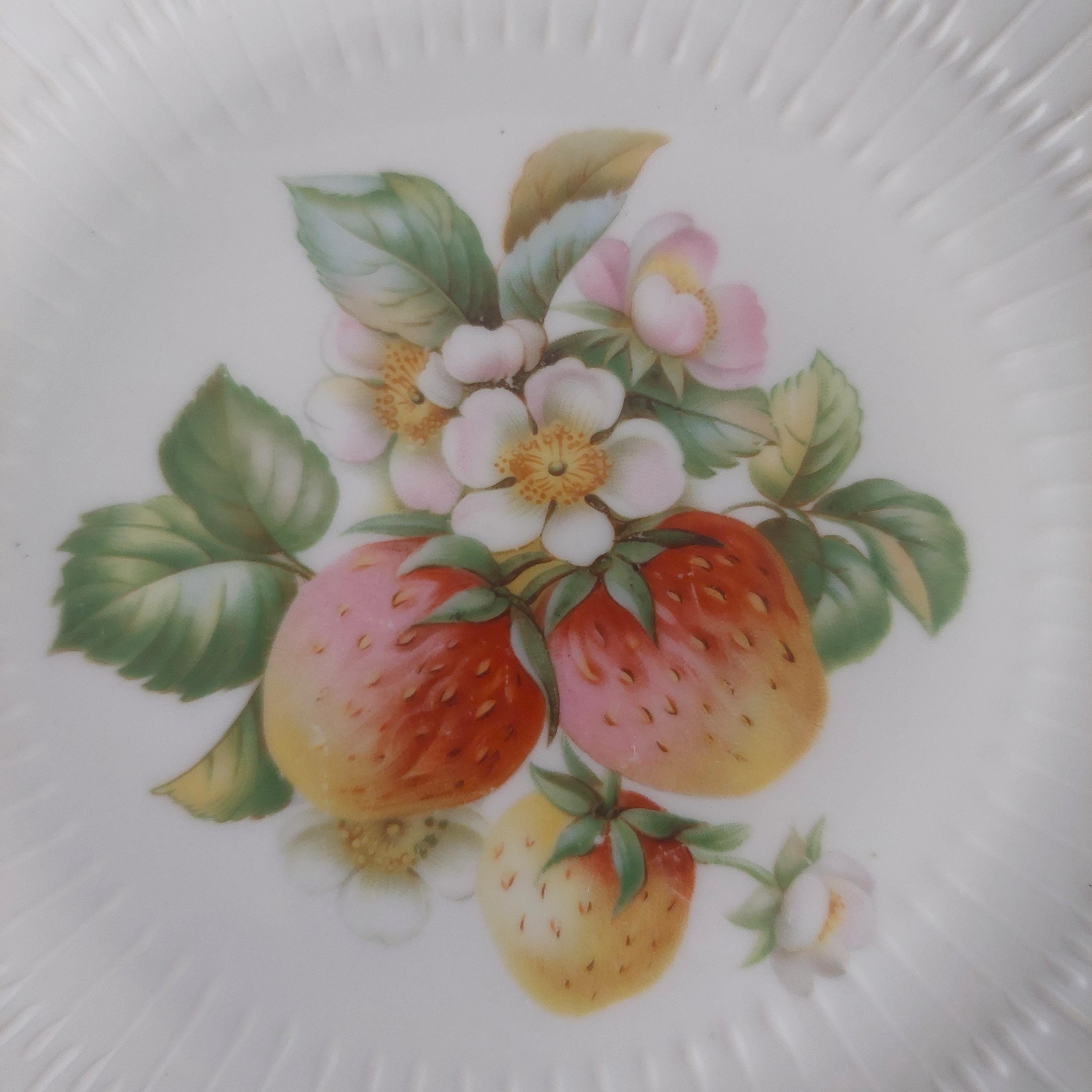 Vintage Hutschenreuther Strawberry Plate: Bavarian Cake Plate