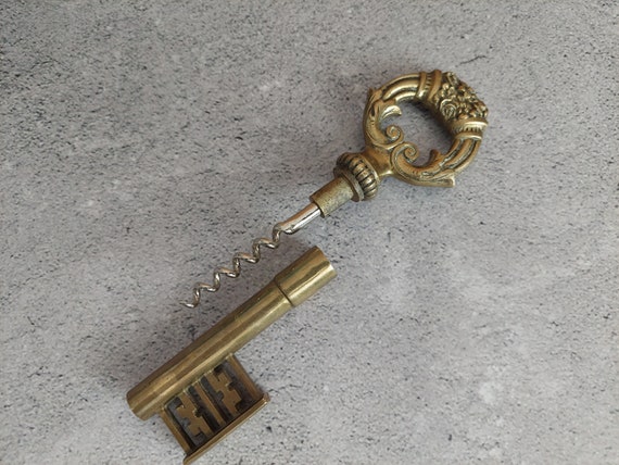 Vintage Solid Brass Bottle Opener Key Corkscrew Wine Bottle Opener Brass  Corkscrew Skeleton Key Collectible Bar Devices Vintage Bar Ware 