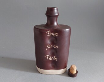 Höganäs Keramik Kukmakaren Bottle; Sweden Vintage Brown Pottery Bottle with Cork; Pottery Art; H8''(20cm) x W4''(10cm) x 2.25''(5.5cm)