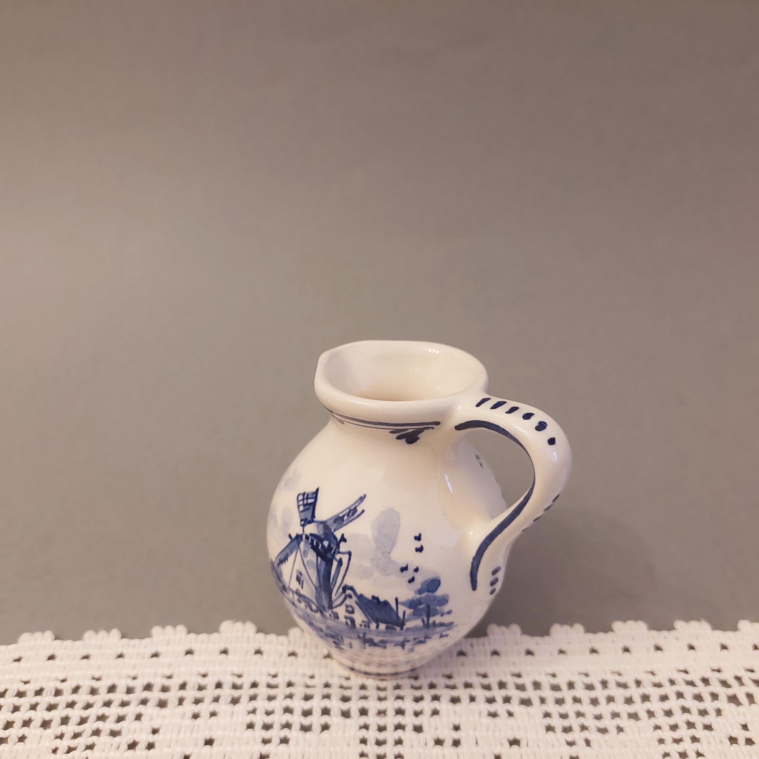 Vintage Delfts Blauw Porcelain Small Creamer; Dutch, White/bluejug
