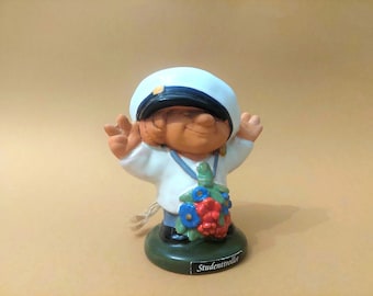 Figurina in ceramica di JIE Gantofta Eva Jarenskog raffigurante uno studente troll; figurina in ceramica vintage svedese raffigurante uno gnomo; amuleto portafortuna per studenti; decorazione da tavola
