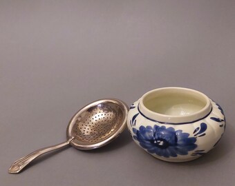 Vintage Delft Blue Floral Tea Strainer With Porcelain Holder